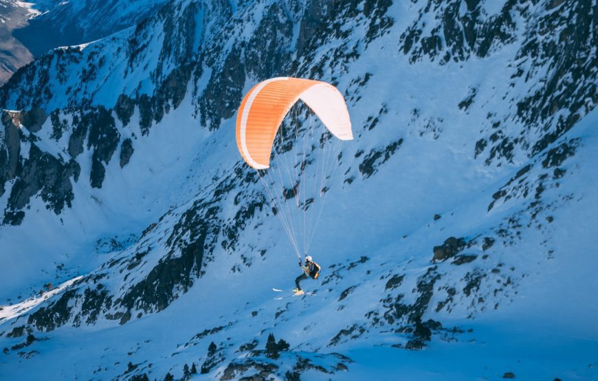 PARAGLIDING IN NEPAL